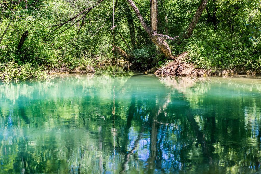 Готель Kamp Slapic Дуга Реса Екстер'єр фото